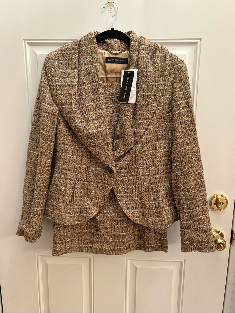 NWT, Dana Buchman Beige Tweed Shawl Collar Blazer and Skirt